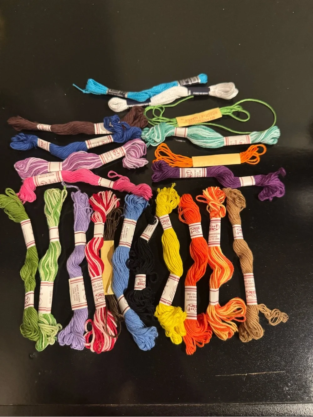 Justice Friendship Bracelet Maker Kit — Multicolor Thread & Colorful Wheels